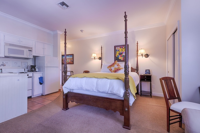 Imagen de la habitación del Hotel The Caribbean Court Boutique. Foto 6