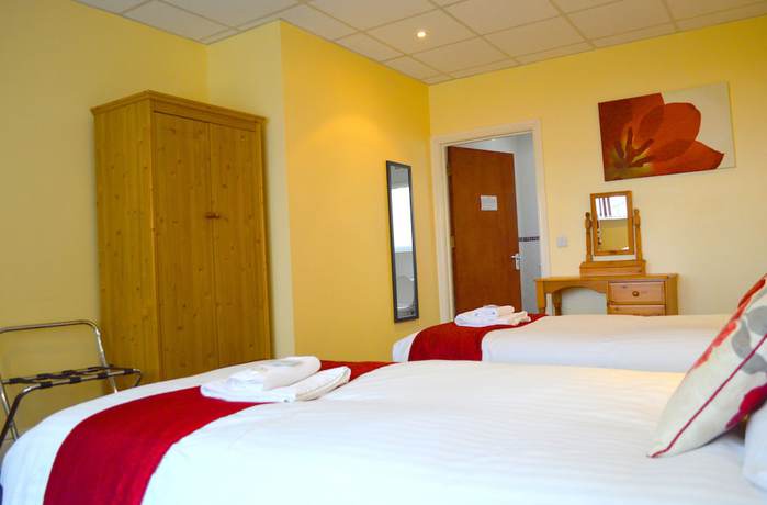 Imagen de la habitación del Hotel The Carlton Mumbles. Foto 6