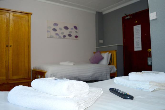 Imagen de la habitación del Hotel The Carlton Mumbles. Foto 17