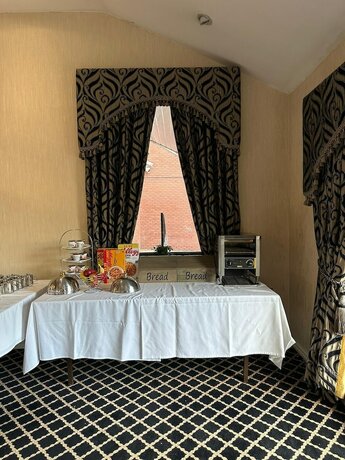 Imagen general del Hotel The Carlton Park. Foto 3