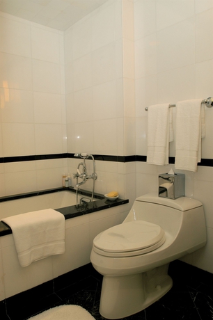 Imagen de la habitación del Hotel The Carlyle, A Rosewood. Foto 9