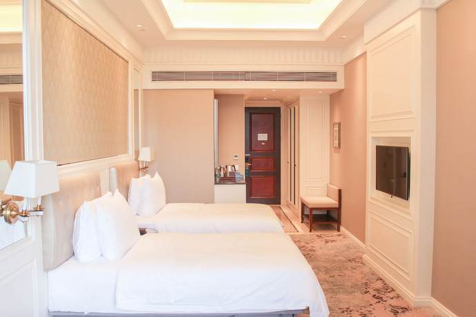 Imagen de la habitación del Hotel The Carp Islet Resort. Foto 12