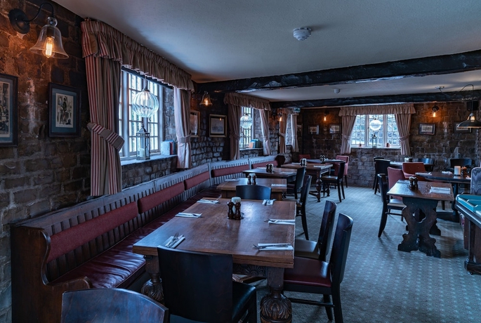 Imagen del bar/restaurante del Hotel The Carpenters Arms, Stanton Drew. Foto 3
