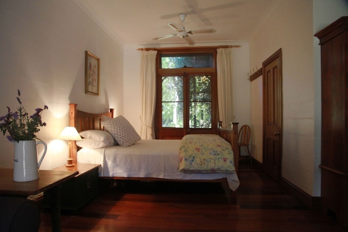 Imagen de la habitación del Hotel The Carriages. Foto 10