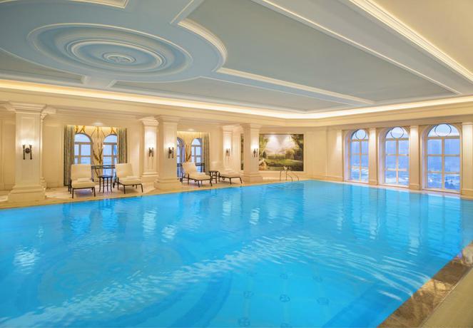 Imagen de la piscina del Hotel The Castle, A Luxury Collection, Dalian. Foto 14