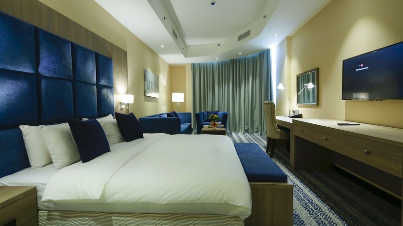 Imagen de la habitación del Hotel The Castle Premium. Foto 4