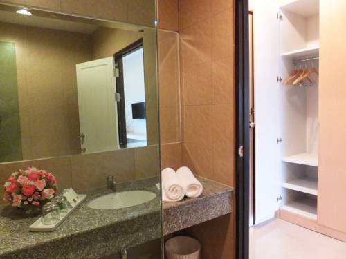 Imagen de la habitación del Hotel The Cavalli Casa Resort. Foto 4