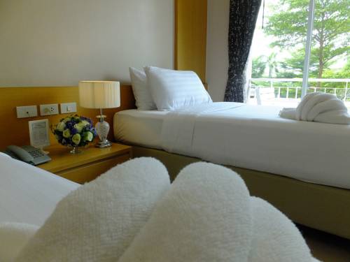 Imagen de la habitación del Hotel The Cavalli Casa Resort. Foto 9