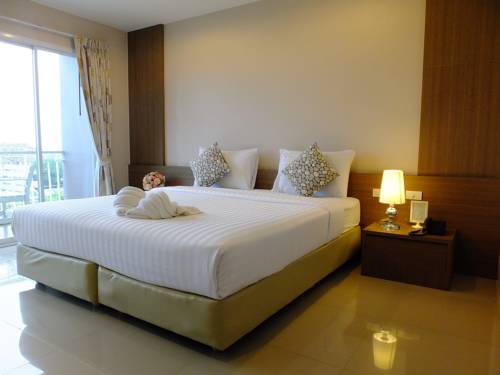 Imagen de la habitación del Hotel The Cavalli Casa Resort. Foto 11