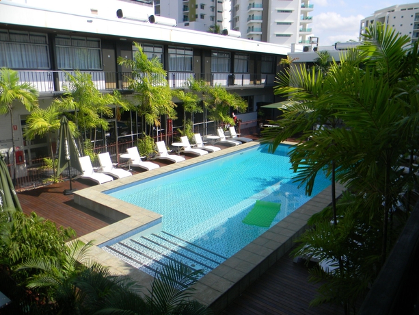 Imagen de la piscina del Hotel The Cavenagh. Foto 16