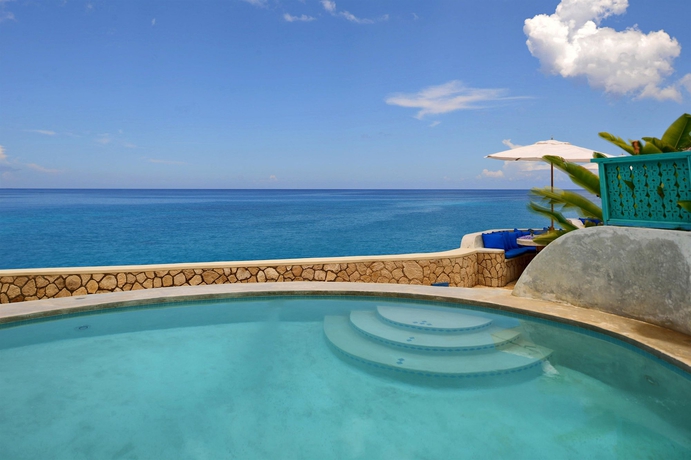 Imagen de la piscina del Hotel The Caves. Foto 11
