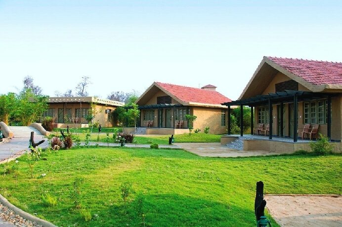 Imagen general del Hotel The Celebration Van Vilas Kanha. Foto 4