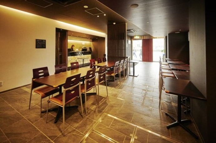 Imagen de los interiores del Hotel The Celecton Kyoto Horikawa Sanjo. Foto 11