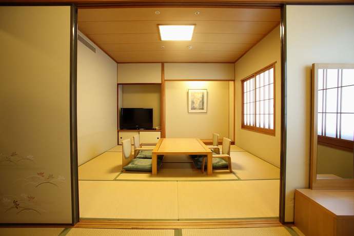 Imagen de la habitación del Hotel The Celecton Premier Kobe Sanda. Foto 4