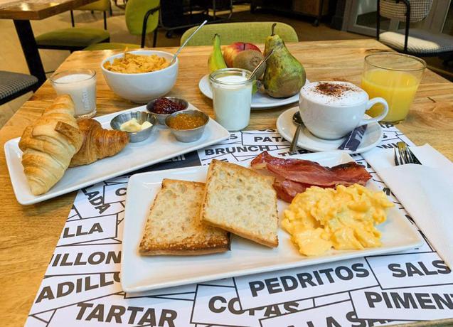 Imagen general del Hotel The Central House Porto Ribeira - Hostel. Foto 14