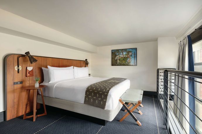 Imagen de la habitación del Hotel The Central Station Memphis, Curio Collection By Hilton. Foto 4