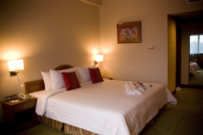 Imagen de la habitación del Hotel The Centrepoint. Foto 7