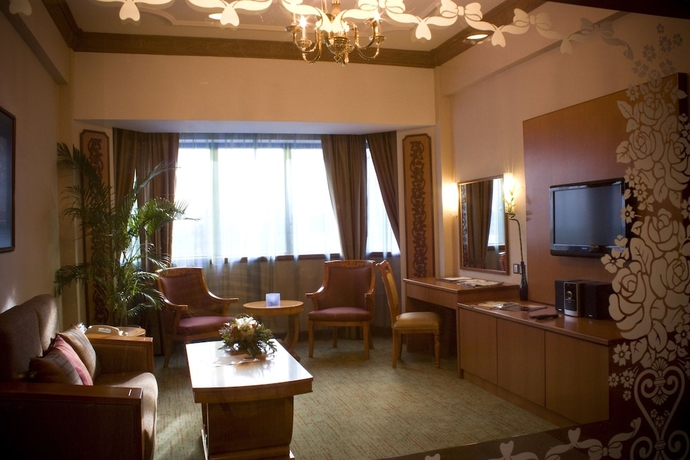 Imagen de la habitación del Hotel The Centrepoint. Foto 9