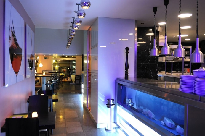 Imagen del bar/restaurante del Hotel The Century, Hasselt. Foto 2