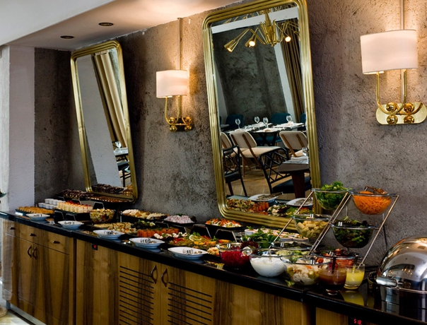 Imagen del bar/restaurante del Hotel The Cettia Istanbul. Foto 3