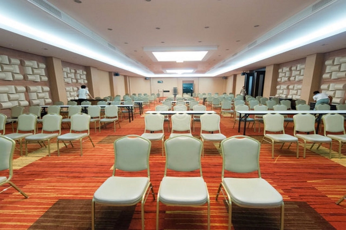 Imagen general del Hotel The Cha-am Methavalai. Foto 4