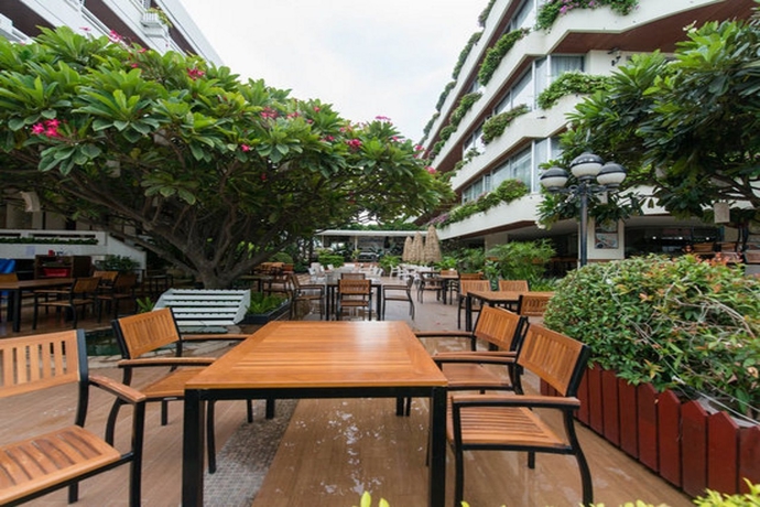 Imagen general del Hotel The Cha-am Methavalai. Foto 12