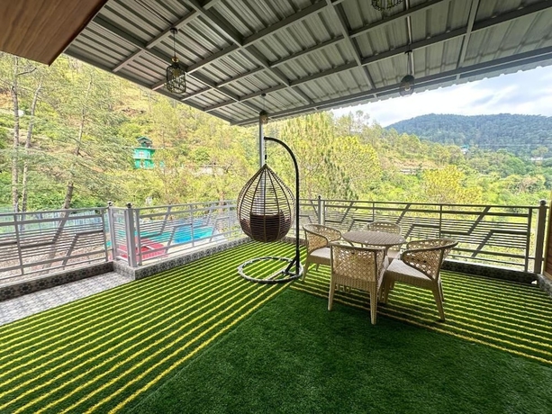 Imagen de la habitación del Hotel The Chail Pine Orchard Resort. Foto 12