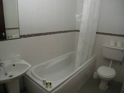 Imagen de la habitación del Hotel The Chainbridge. Foto 2