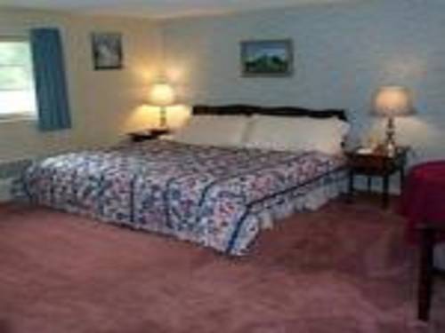 Imagen de la habitación del Hotel The Chalet Motel, A Travelodge by Wyndham. Foto 3