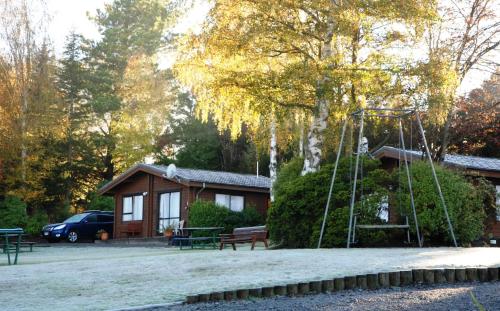 Imagen de los exteriores del Hotel The Chalets Motel. Foto 8