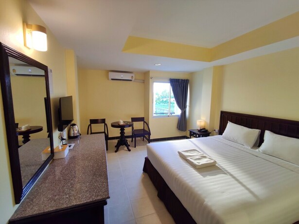 Imagen de la habitación del Hotel The Chanthong Pattaya. Foto 17