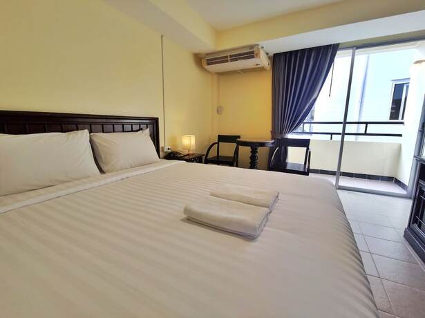 Imagen de la habitación del Hotel The Chanthong Pattaya. Foto 22