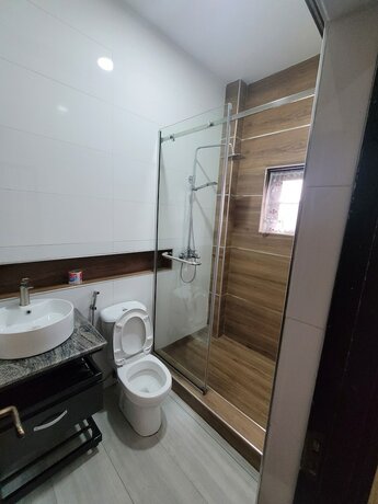 Imagen general del Hotel The Charis and Suites. Foto 3