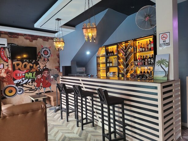 Imagen general del Hotel The Charis and Suites. Foto 7