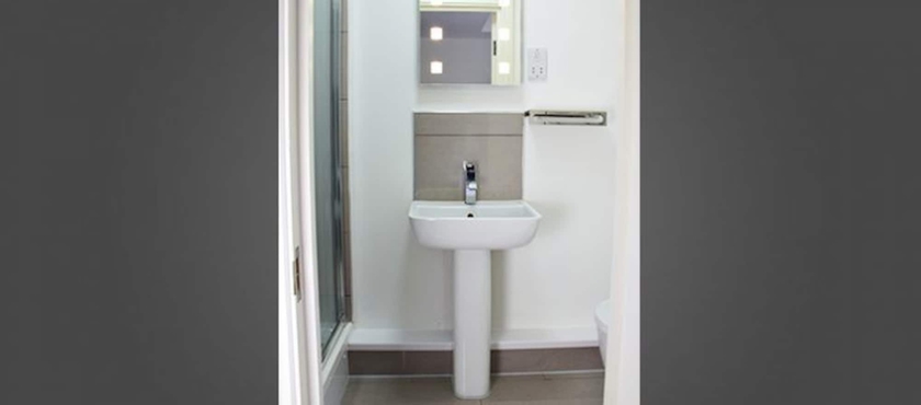 Imagen de la habitación del Hotel The Charles, CHATHAM. Foto 8