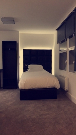 Imagen general del Hotel The Charles, CHATHAM. Foto 2