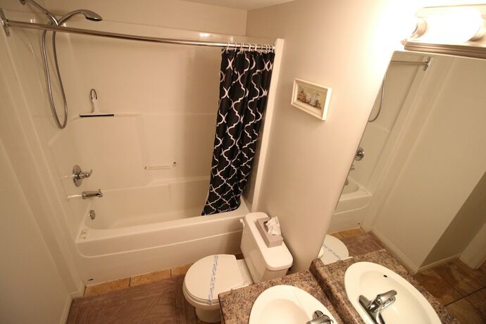 Imagen general del Hotel The Charles M Suites. Foto 13