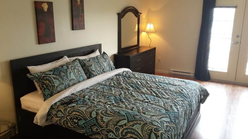 Imagen general del Hotel The Charles M Suites. Foto 14