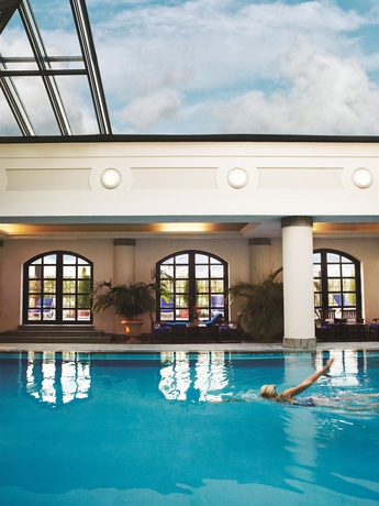 Imagen de la piscina del Hotel The Charleston Place. Foto 16