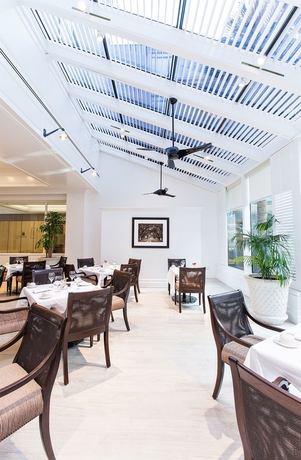 Imagen del bar/restaurante del Hotel The Charleston Place. Foto 6
