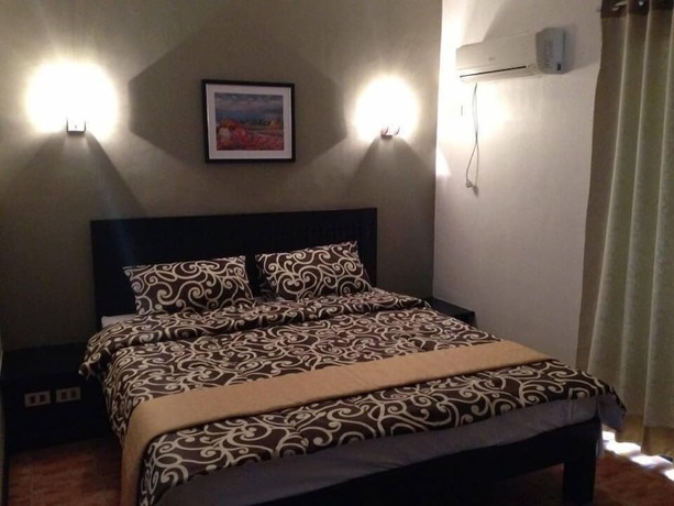 Imagen de la habitación del Hotel The Charm Bed and Breakfast. Foto 7