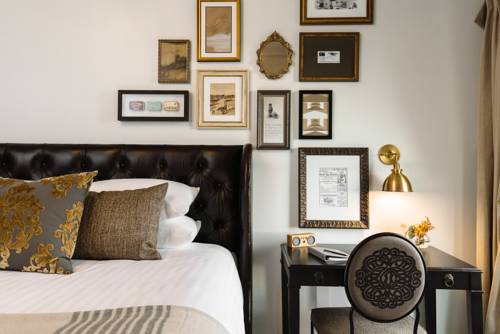 Imagen de la habitación del Hotel The Charmant. Foto 2