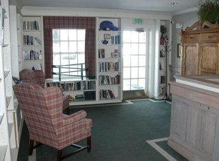 Imagen de los interiores del Hotel The Chase House at Mill Falls. Foto 5