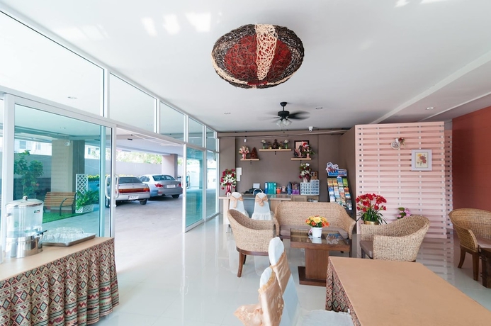 Imagen de los interiores del Hotel The Chateau Chiang Mai Residence. Foto 15