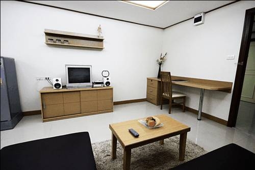 Imagen general del Hotel The Chateau Luxury Serviced Apartment. Foto 11
