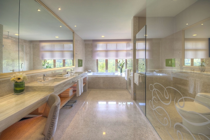 Imagen de la habitación del Hotel The Chateau Spa and Organic Wellness Resort. Foto 17