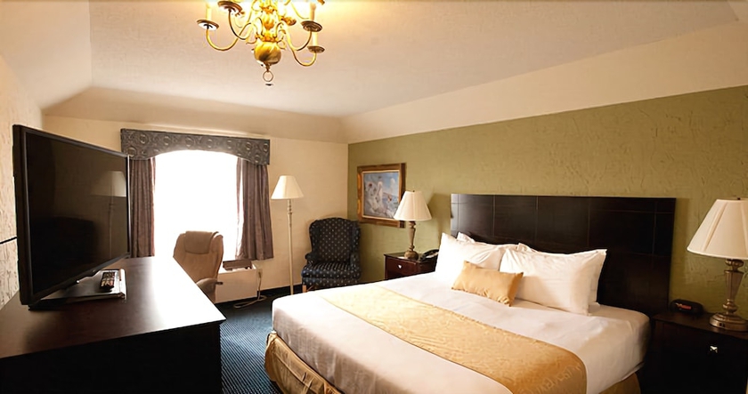 Imagen de la habitación del Hotel The Chateau and Conference Center. Foto 8