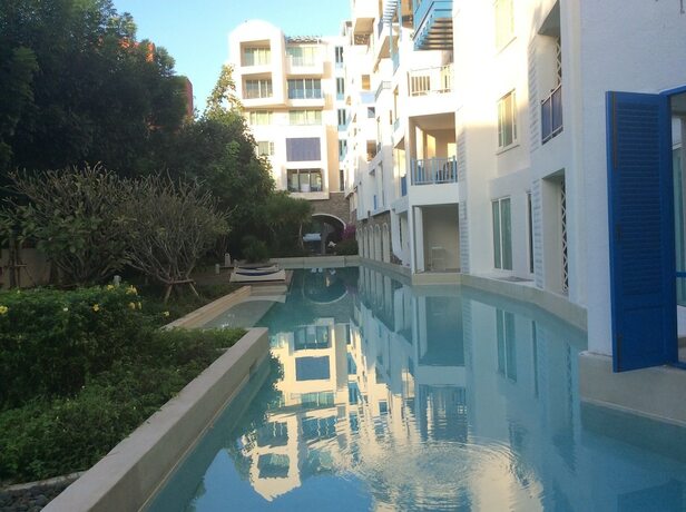 Imagen de la piscina del Hotel The Che Pool Access Beachfront Condo By Away. Foto 25
