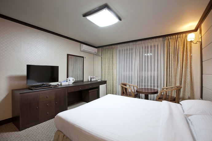 Imagen de la habitación del Hotel The Cheil Onyang. Foto 6