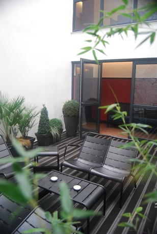 Imagen de los exteriores del Hotel The Chess. Foto 8